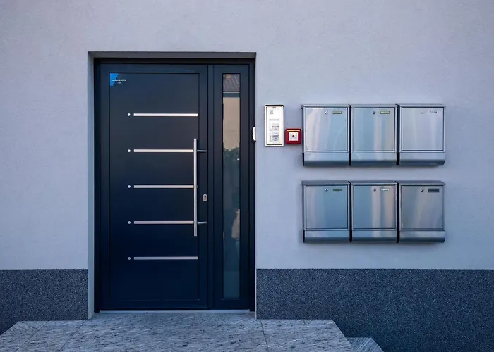 Rijeka Relax Apartment With Parking