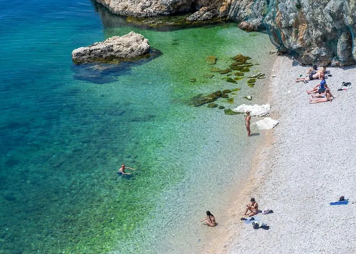Rijeka Relax Apartment With Parking