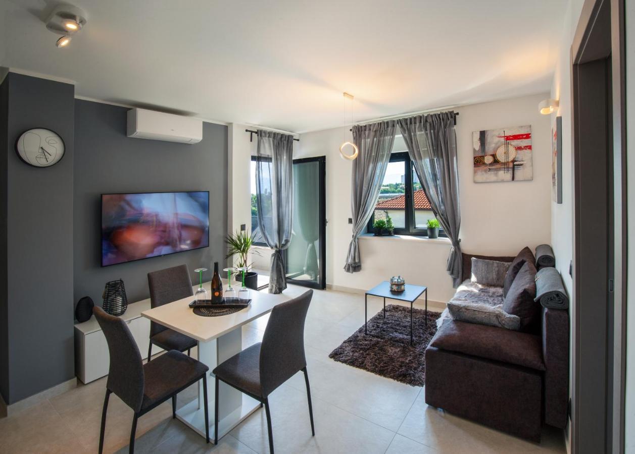 Relax With Parking Fiume